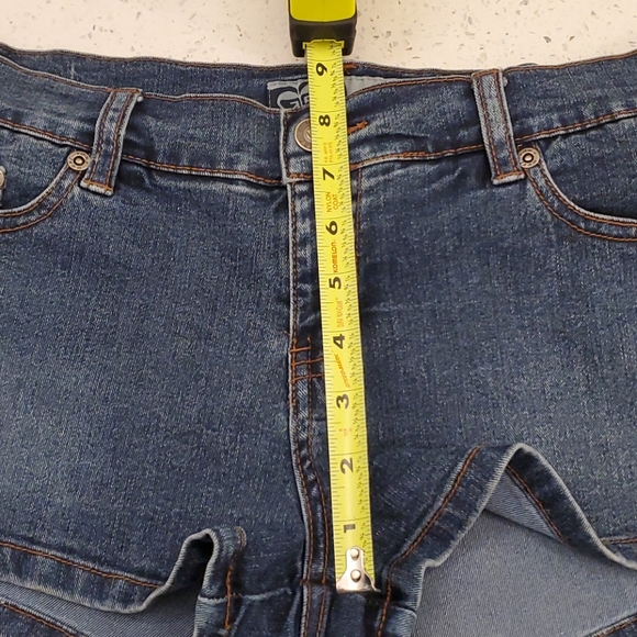 Roxy Jean shorts - Picture 9 of 10